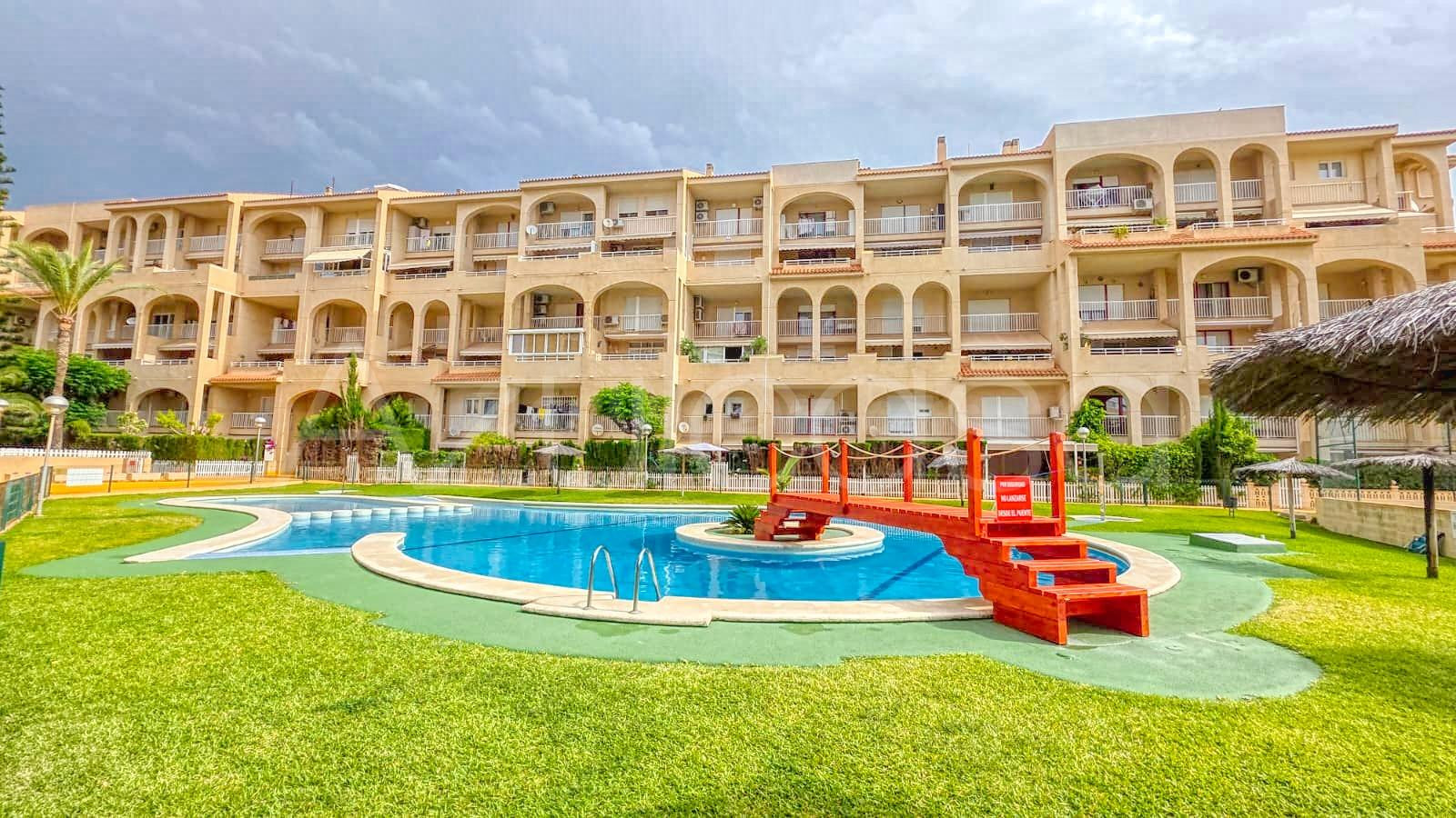 Piso Dúplex en venta de 3 dormitorios y 3 baños con garaje y - foto 3
