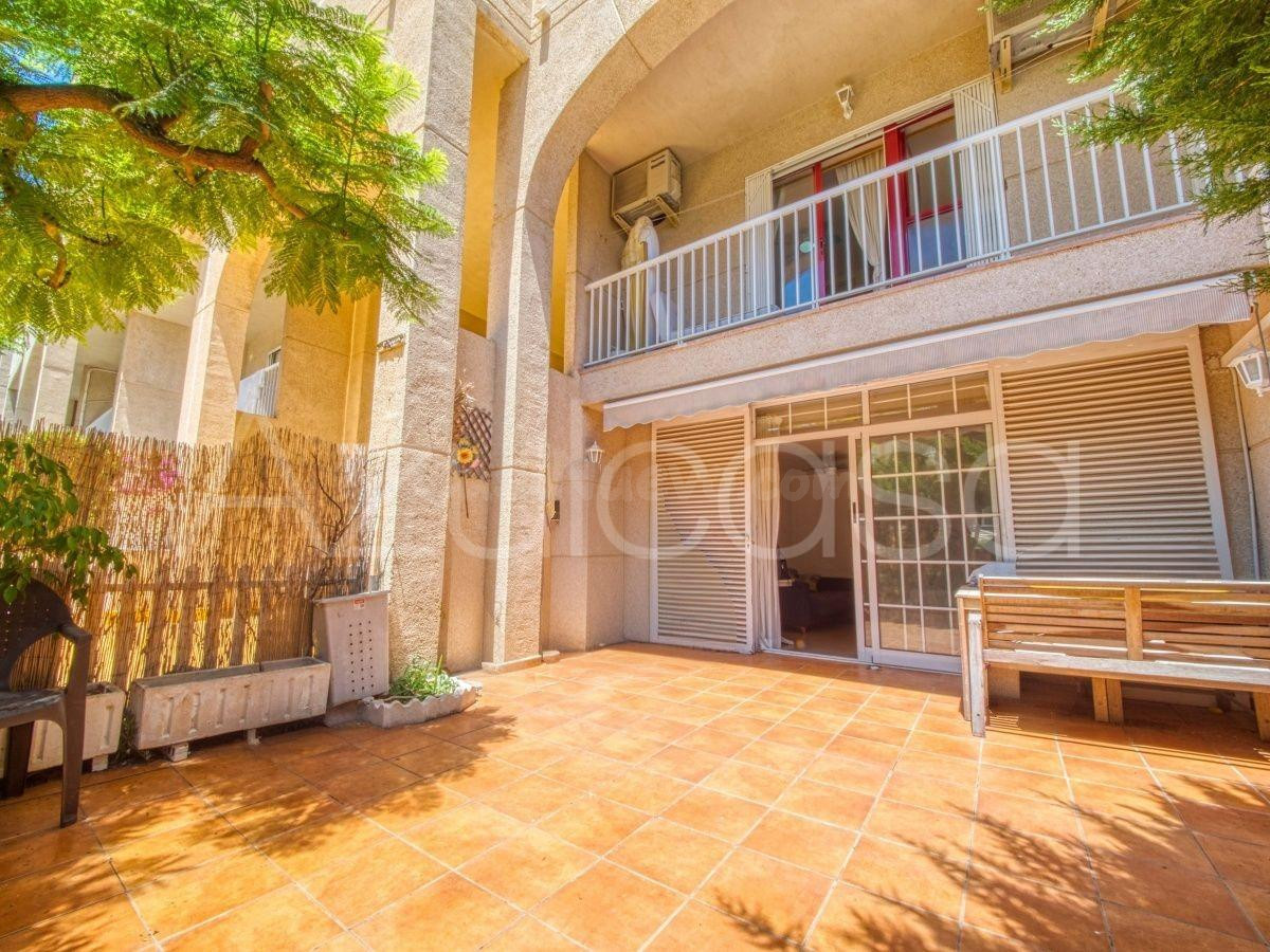 Piso Dúplex en venta de 3 dormitorios y 3 baños con garaje y - foto 4