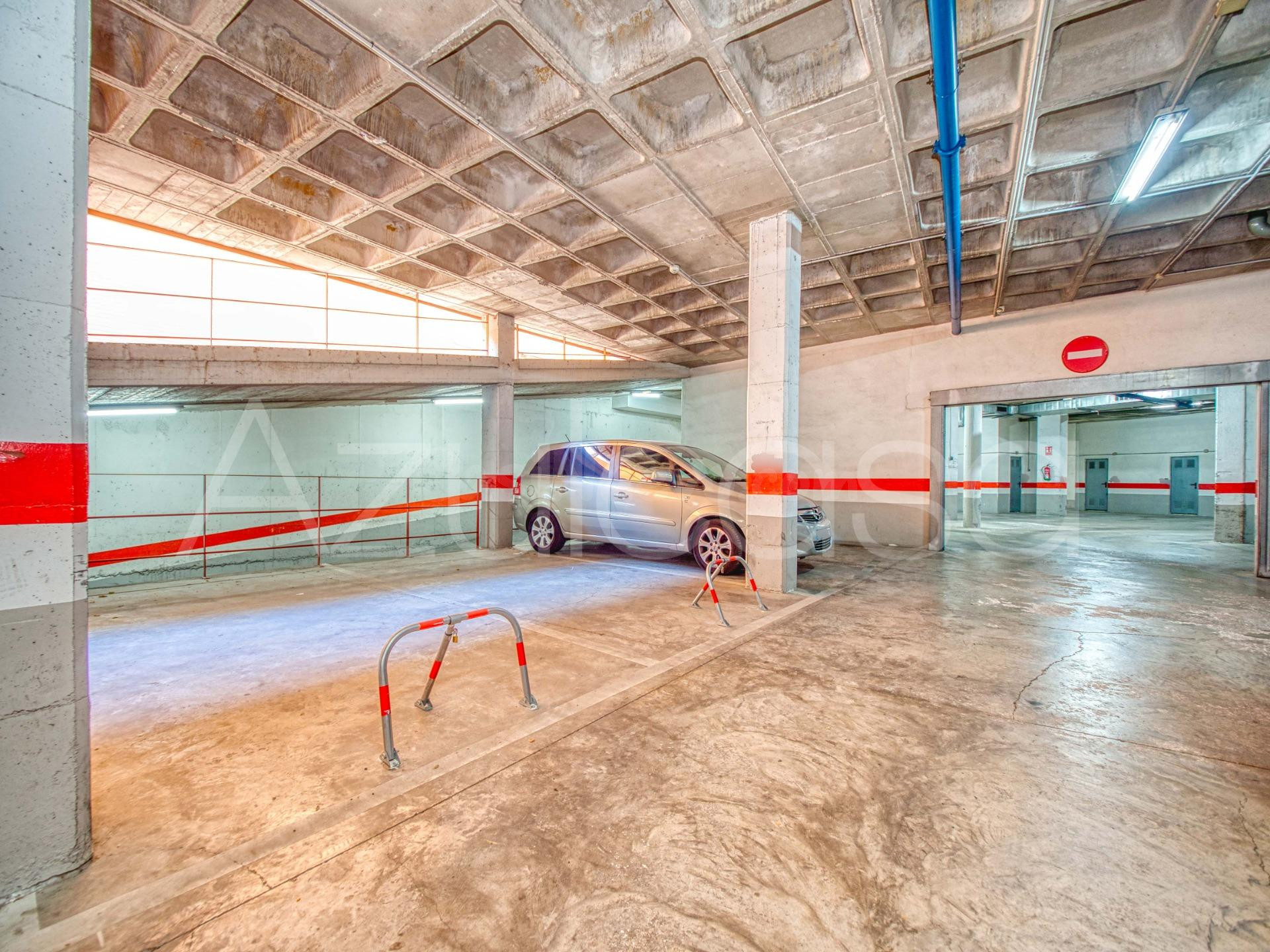 2 plazas de garaje + 1 trastero en venta en Garbinet - foto 3