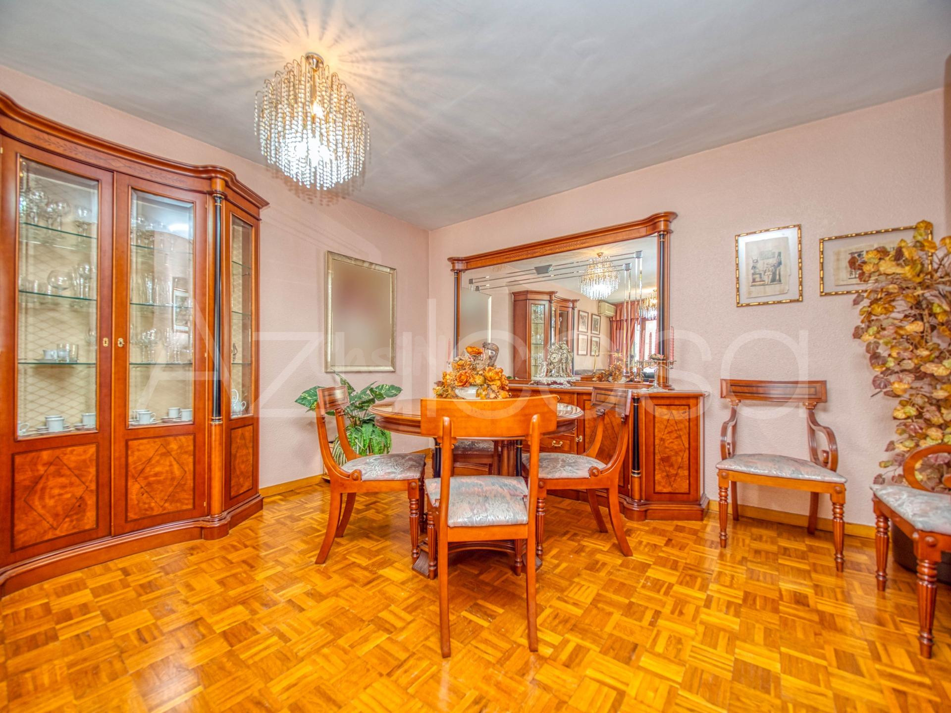 Estupendo piso en venta de 4 dormitorios y 2 baños con plaza - foto 4