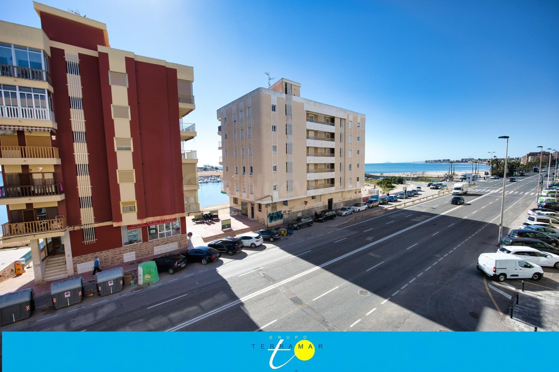 FANTASTICO APARTAMENTO CON VISTAS A LA PLAYAS, IDONEO COMO V
