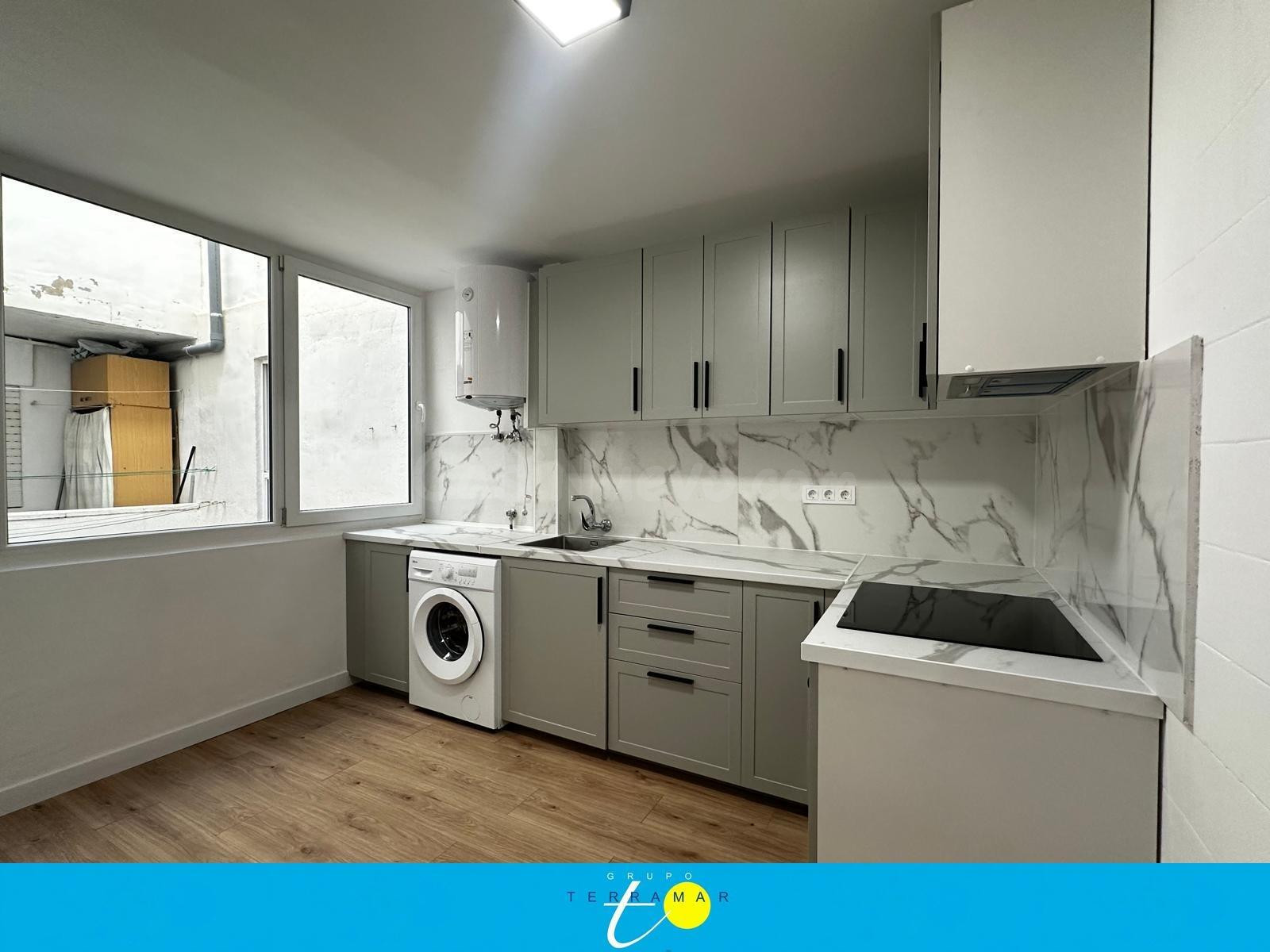 FANTASTICO APARTAMENTO TOTALMENTE REFORMADO, MUY COQUETO Y A