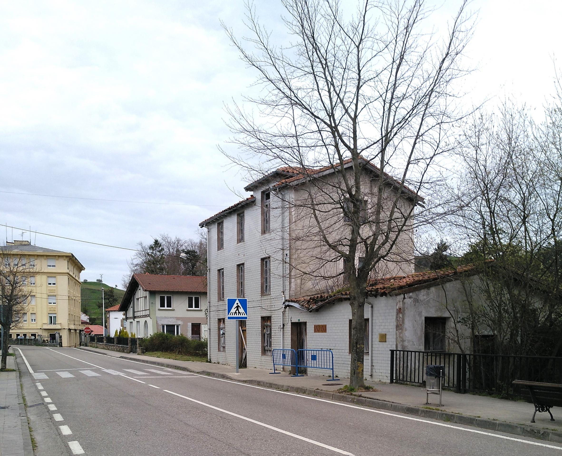 Casa 4 habitaciones 320m² en venta - Northern spain - foto 3