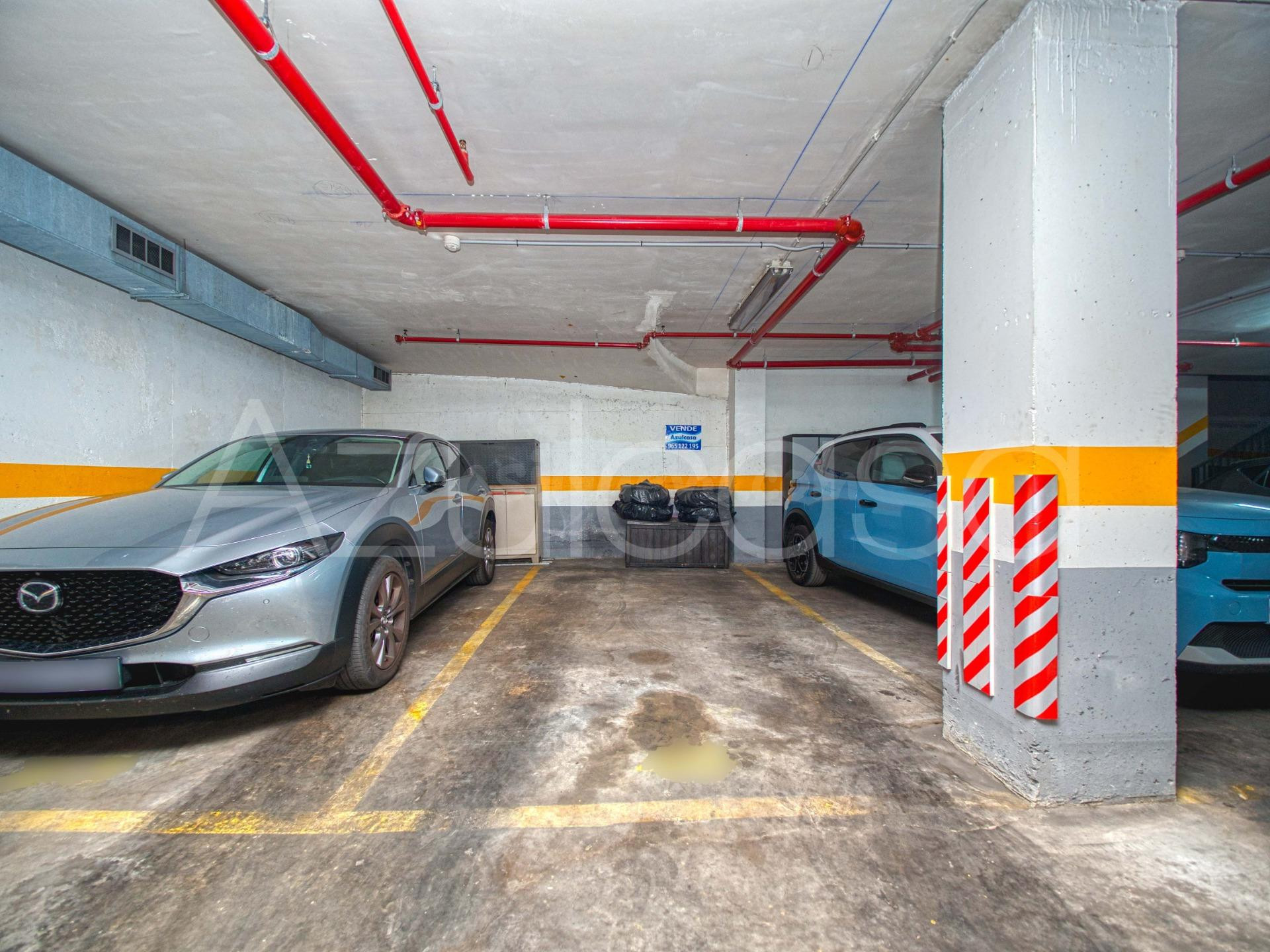 Amplia plaza de garaje en venta en Parque de las Avenidas, A