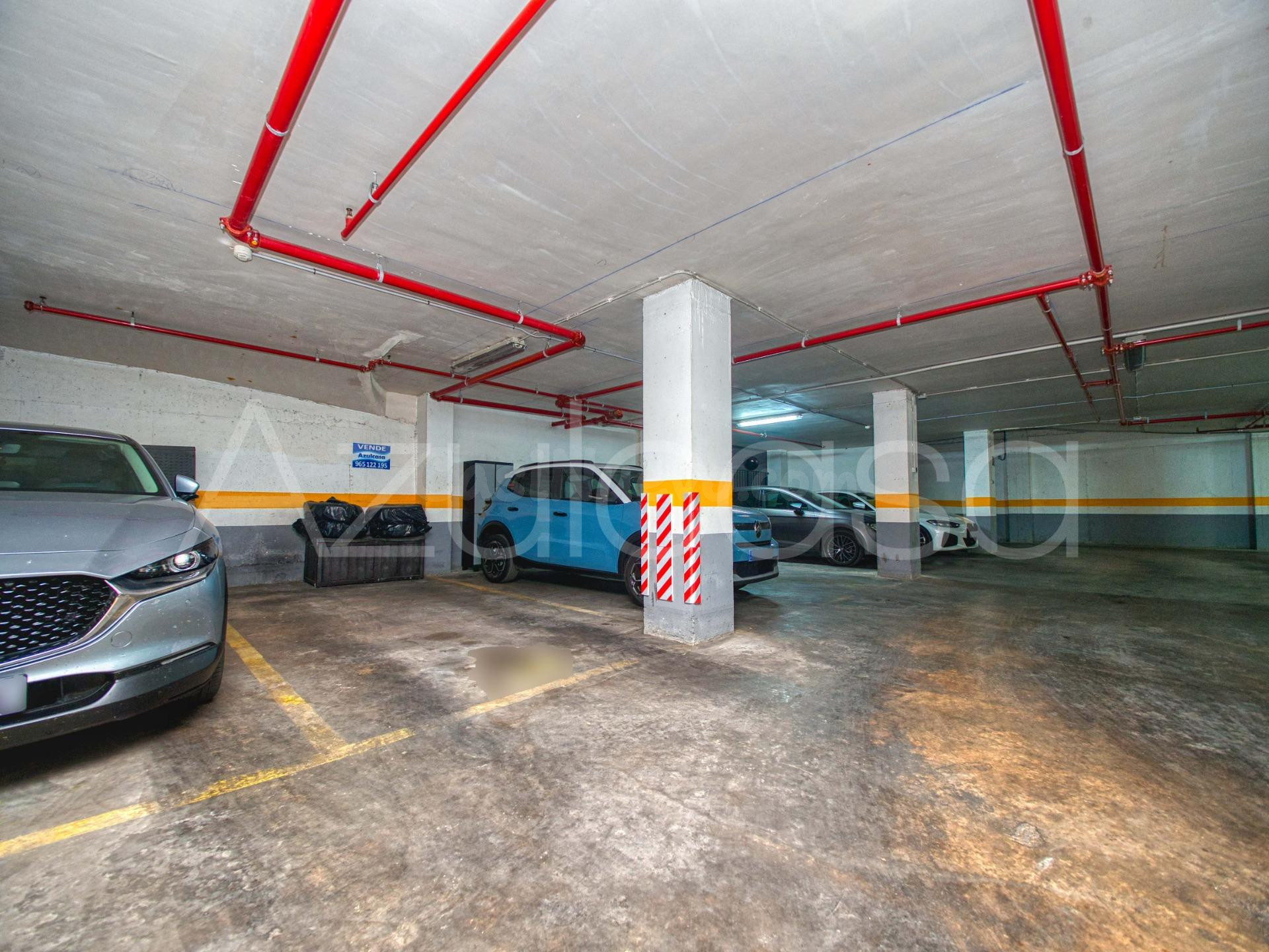 Amplia plaza de garaje en venta en Parque de las Avenidas, A - foto 2