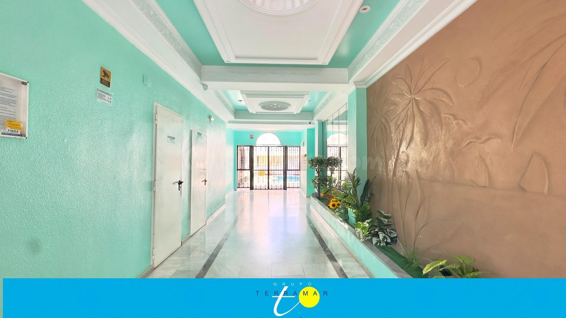 FABULOSO APARTAMENTO CON PISCINA COMUNITARIA, IDONEO COMO VA - foto 3
