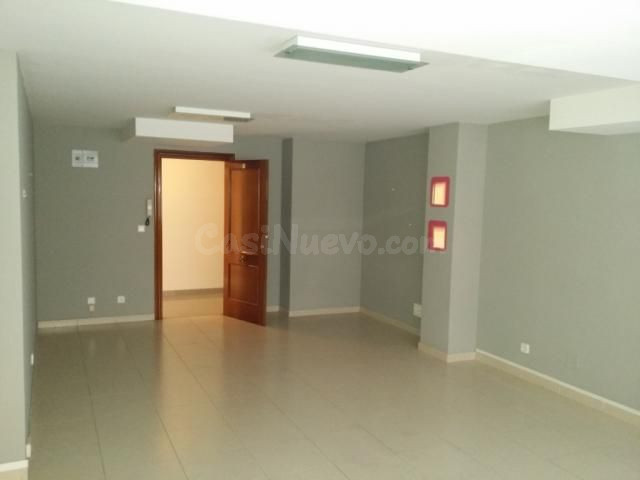 Local comercial 238m² en venta - Muriedas - foto 3
