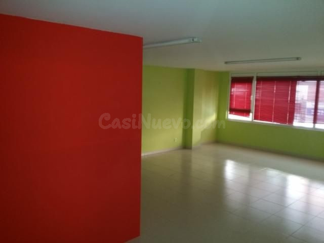 Local comercial 238m² en venta - Muriedas - foto 4
