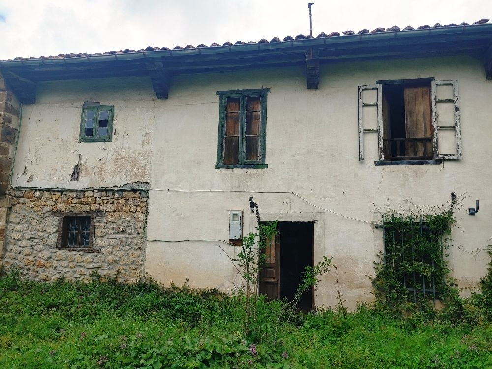 Apartamento 1 habitación 242m² en venta - Lantueno