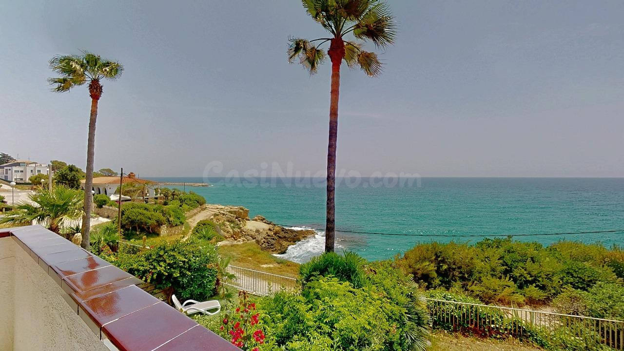 LA CASA DEL FARO- CASA FRONTAL AL MAR EN EXCLUSIVA ZONA D' E - foto 4