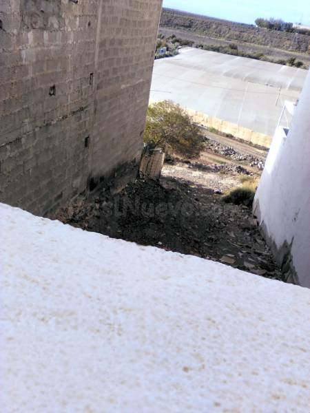 VENTA DE SOLAR DE 140 METROS. 7X20