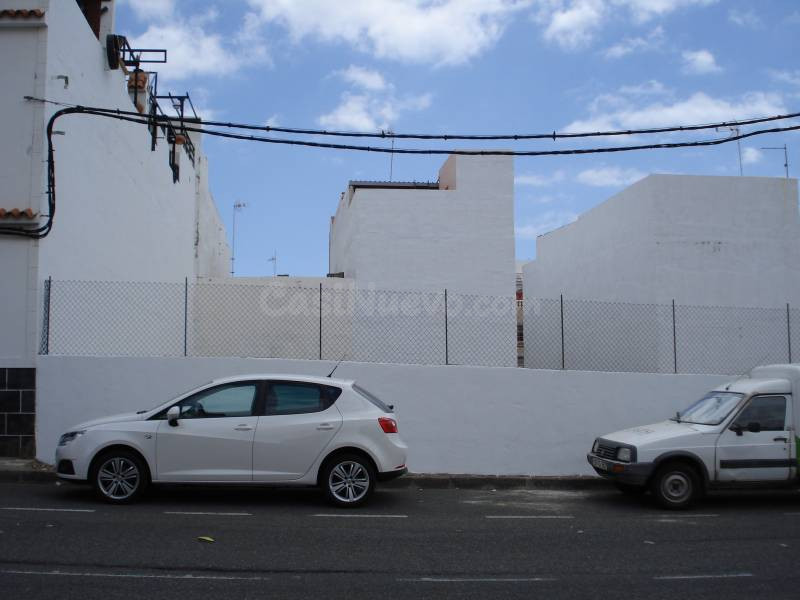 PARCELA DE 180 METROS