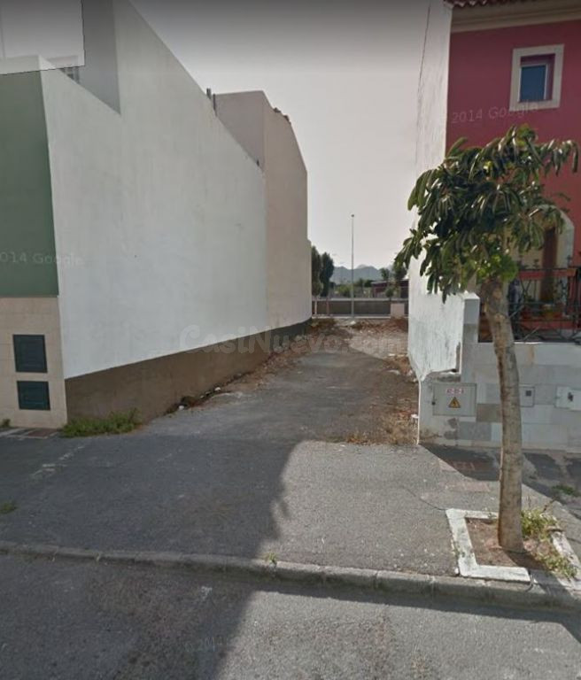 PARCELA DE 120 METROS EN ZONA RESIDENCIAL