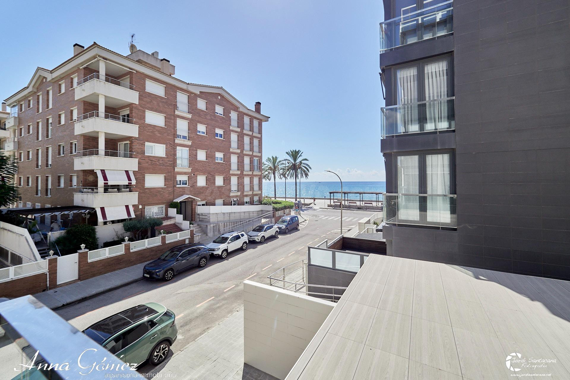 Espectacular Piso en Primera Línea de Mar con Vistas Impresi - foto 5