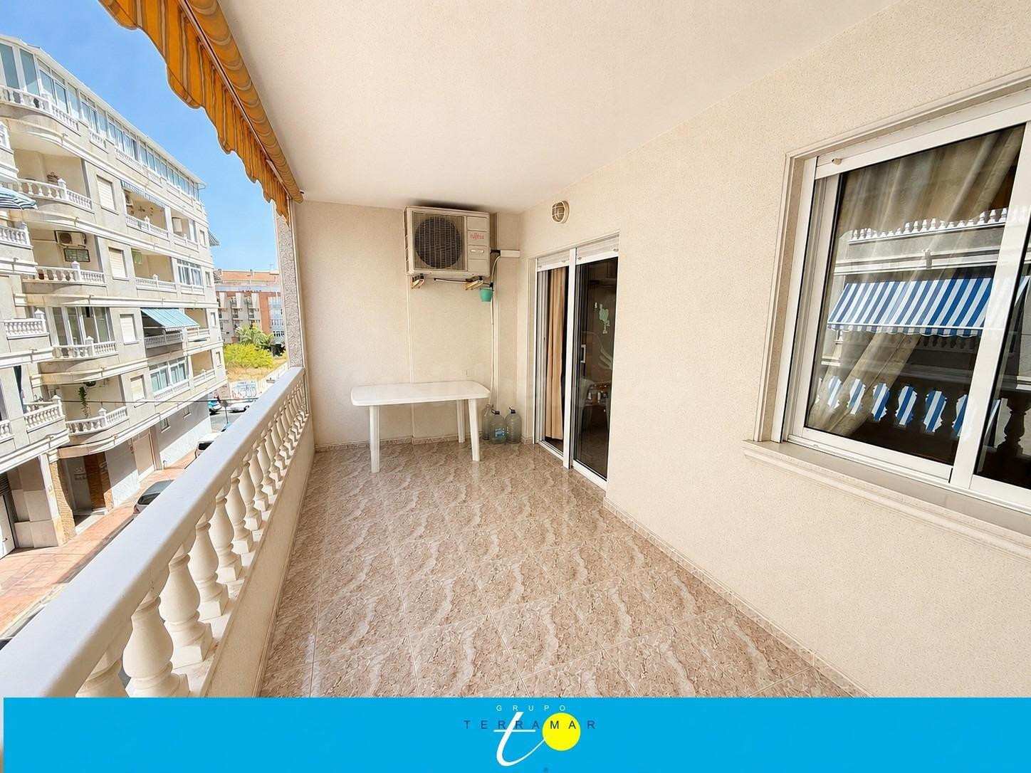 GRAN APARTAMENTO CON GARAJE CERRADO PARA 2 COCHES, IDEAL PAR