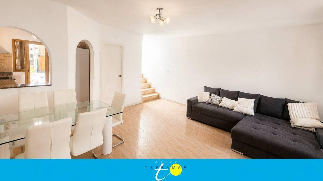 MAGNIFICO ADOSADO, IDEAL PARA FAMILIAS, RODEADO DE TODOS LOS - foto 3