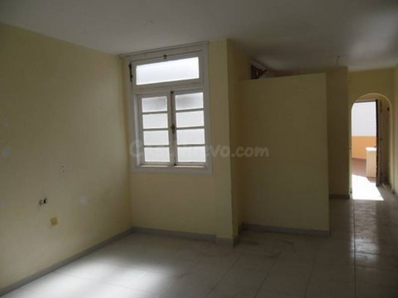Piso 55 m2 mas terraza en costa adeje en complejo con piscin - foto 3