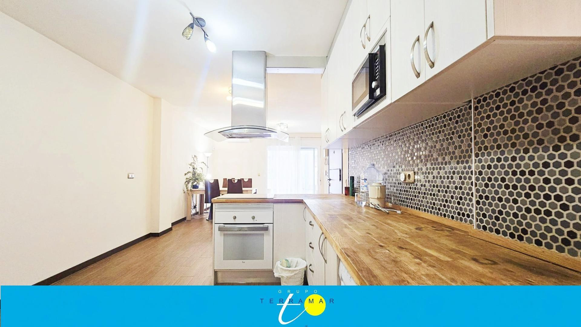 MARAVILLOSO APARTAMENTO TOTALMENTE REFORMADO A 1 MINUTOS DE  - foto 3