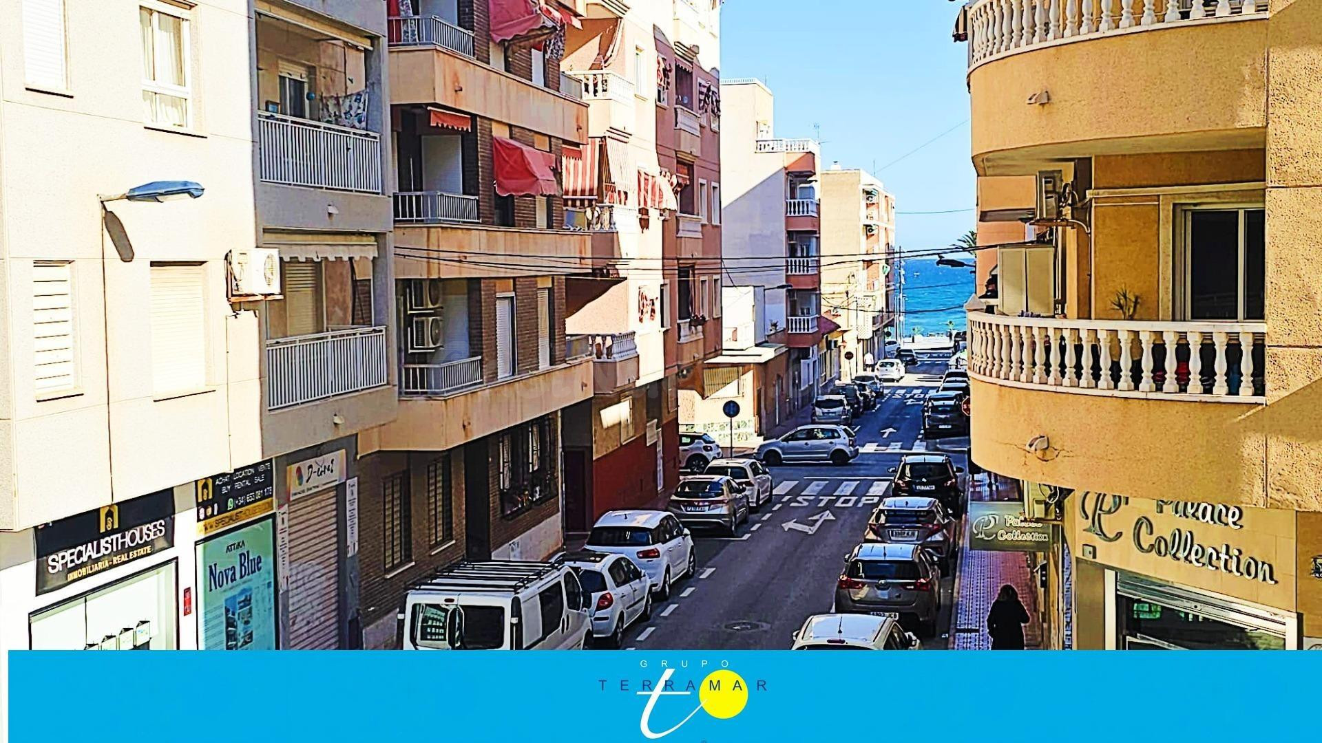 MAGNIFICA VIVIENDA EN EL CENTRO DE TORREVIEJA A UNOS PASOS D