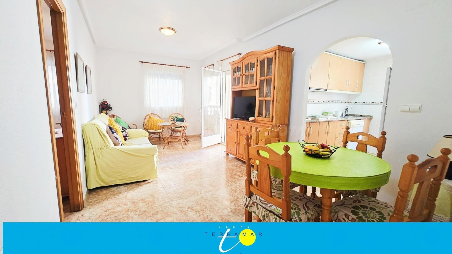 MAGNIFICA VIVIENDA EN EL CENTRO DE TORREVIEJA A UNOS PASOS D - foto 2
