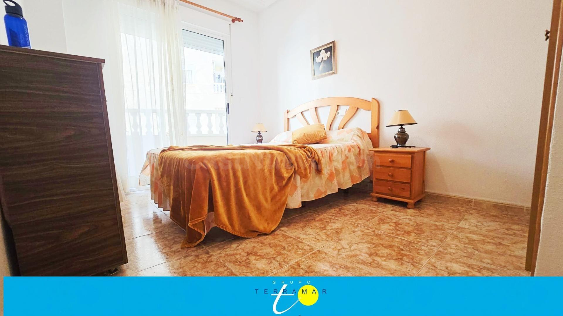 MAGNIFICA VIVIENDA EN EL CENTRO DE TORREVIEJA A UNOS PASOS D - foto 5