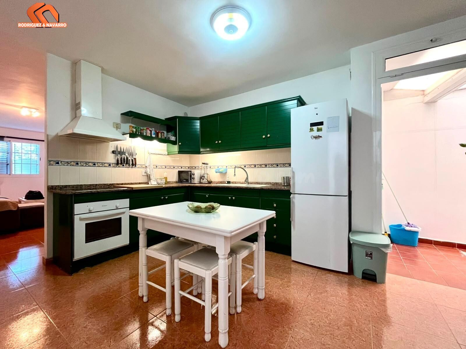 A la venta piso en Playa de Arinaga - foto 4