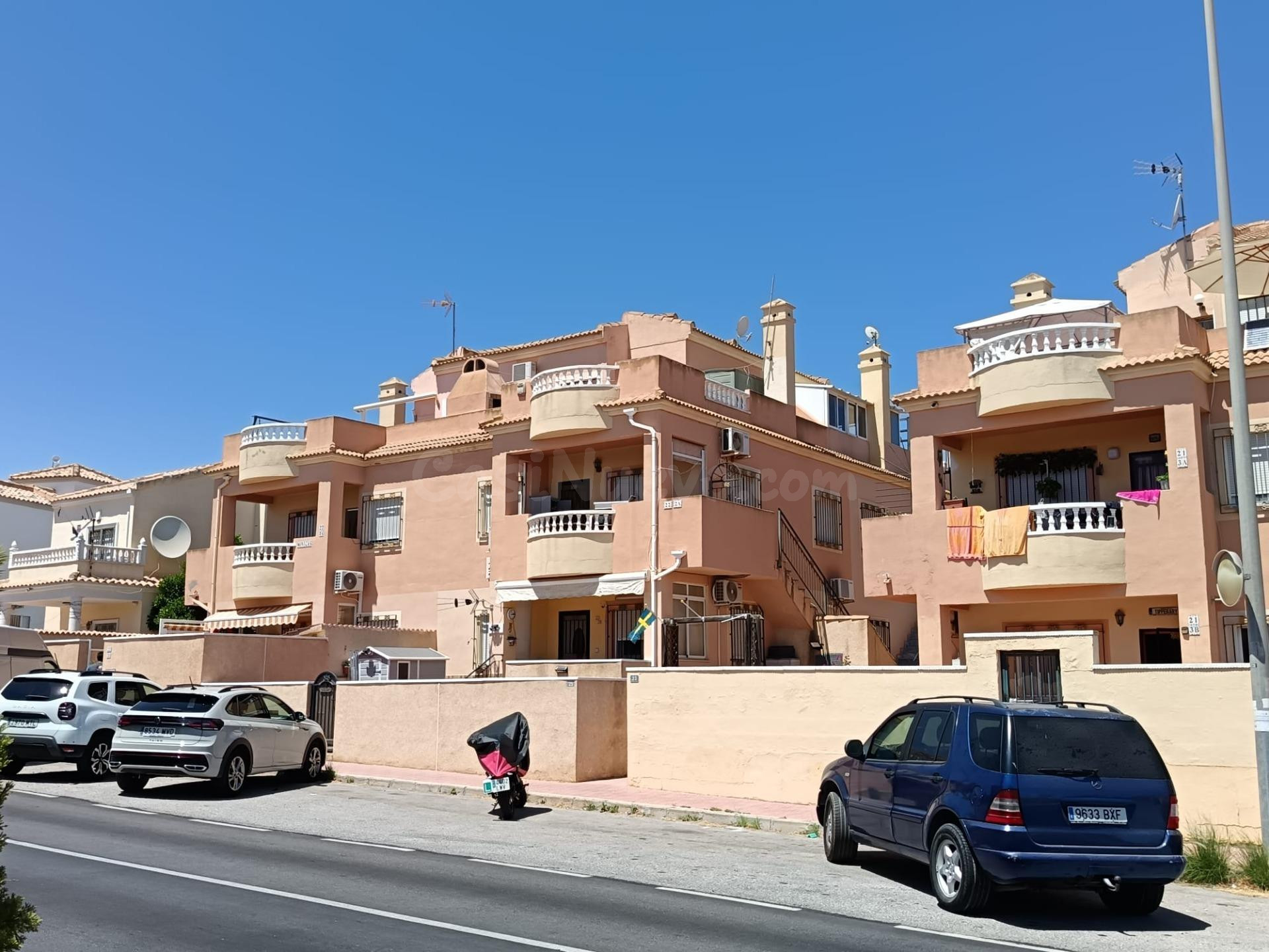 MAGNIFICO BUNGALOW EN PLANTA BAJA Y CON PISCINA COMUNITRIA, 