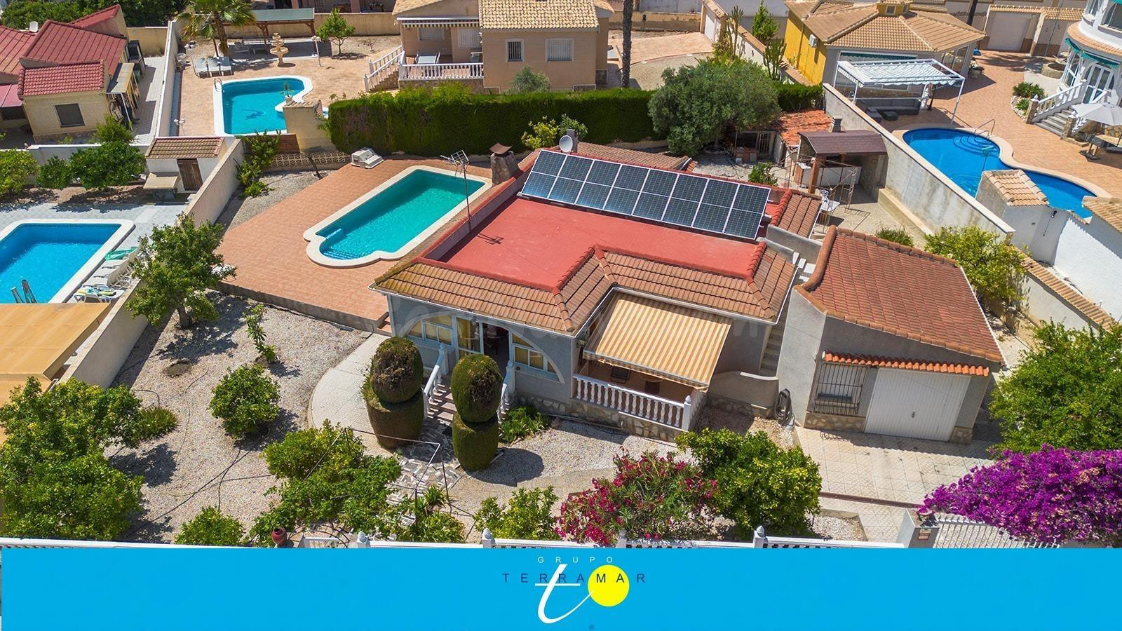 MAGNIFICO CHALET INDEPENDIENTE CON PISCINA PRIVADA Y UNA GRA - foto 5