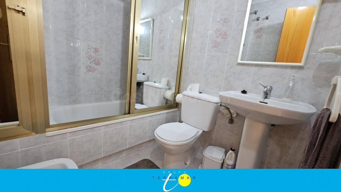 FABULOSO APARTAMENTO CON PLAZA DE GARAJE Y PISCINA COMUNITAR - foto 5