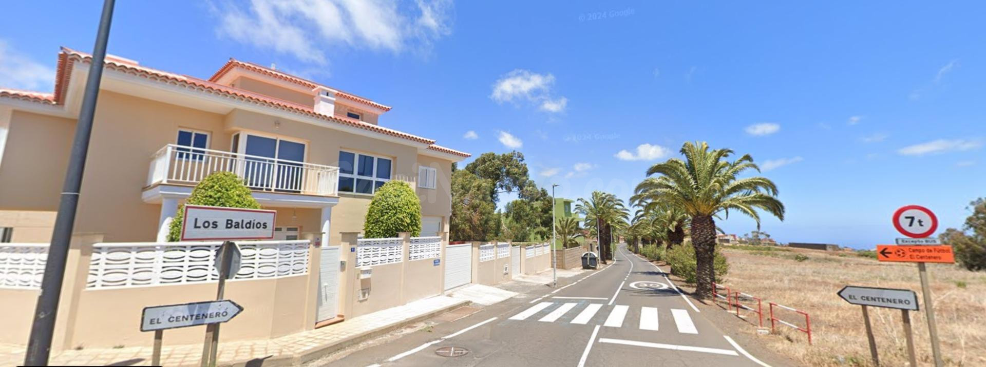 Los Baldíos: Se vende ático con gran terraza, 3 habitaciones
