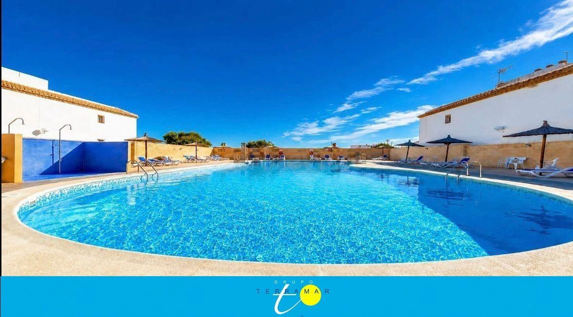 FABULOSO CHALET ADOSADO TOTAMENTE REFORMADO CON PISCINA COMU - foto 2