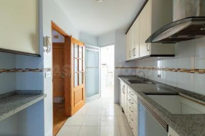 Icod de Los Vinos: se vende piso luminoso de 3 habitaciones  - foto 2