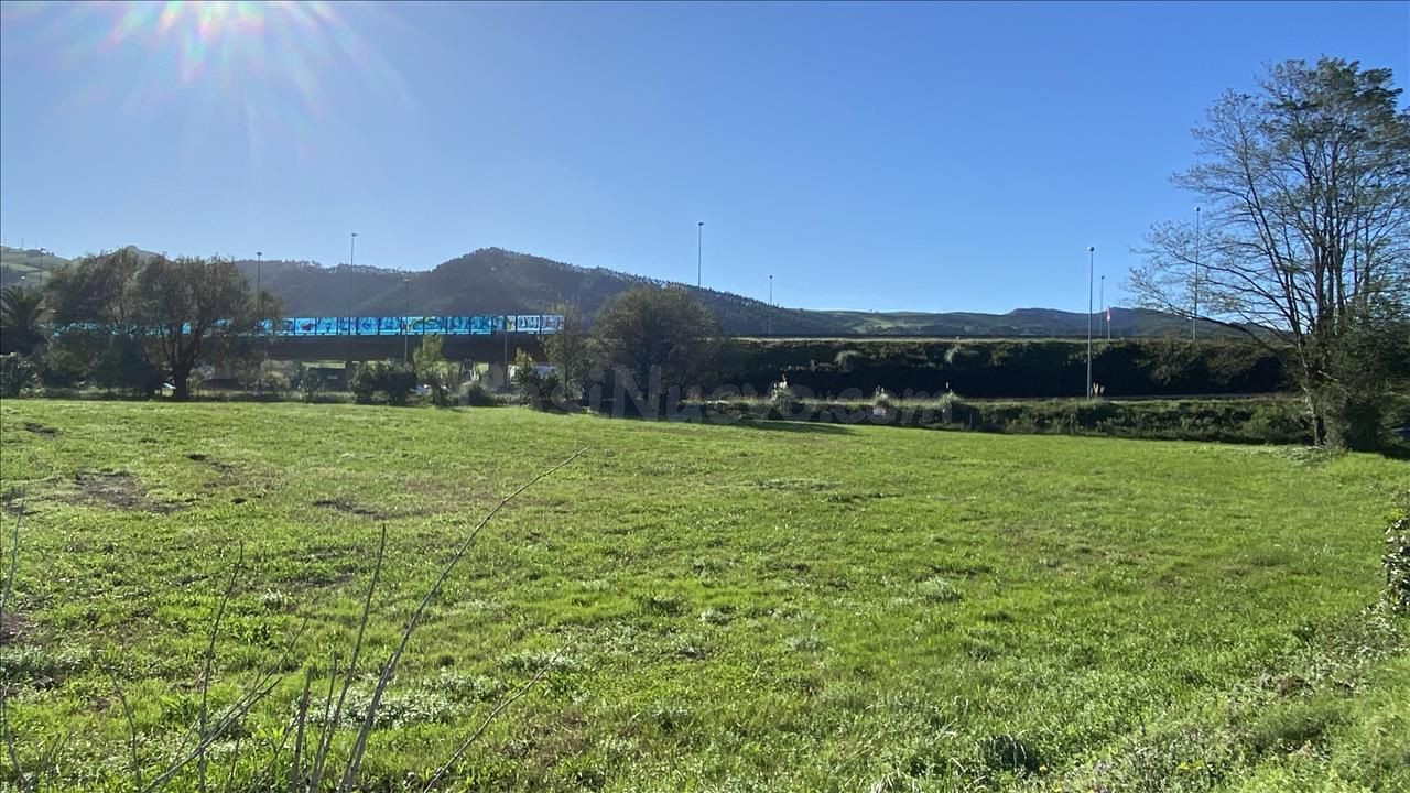 Terreno urbanizable 5518m² en venta - Tanos - foto 2