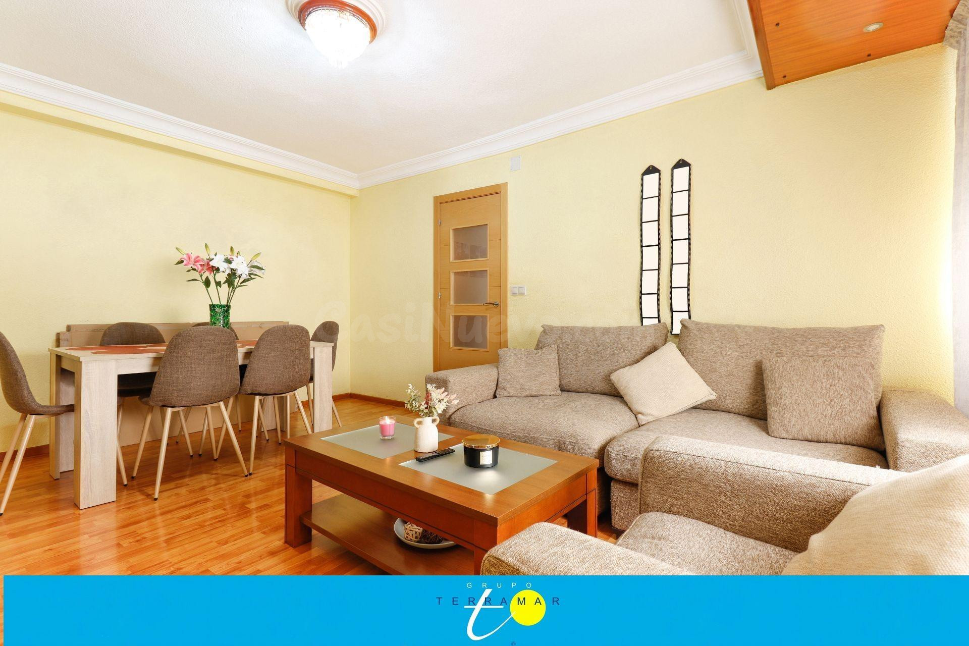 FANTASTICO APARTAMENTO, MUY COQUETO Y TOTALMENTE REFORMADO