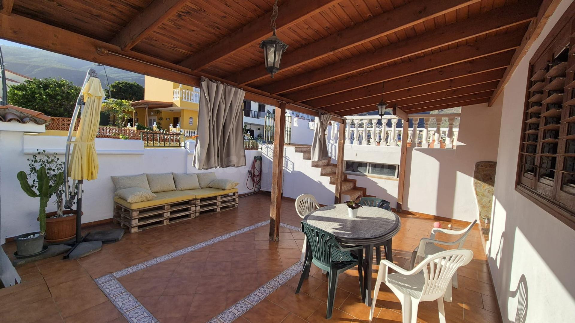 Las Caletillas (Candelaria): Se vende estupendo chalet parea