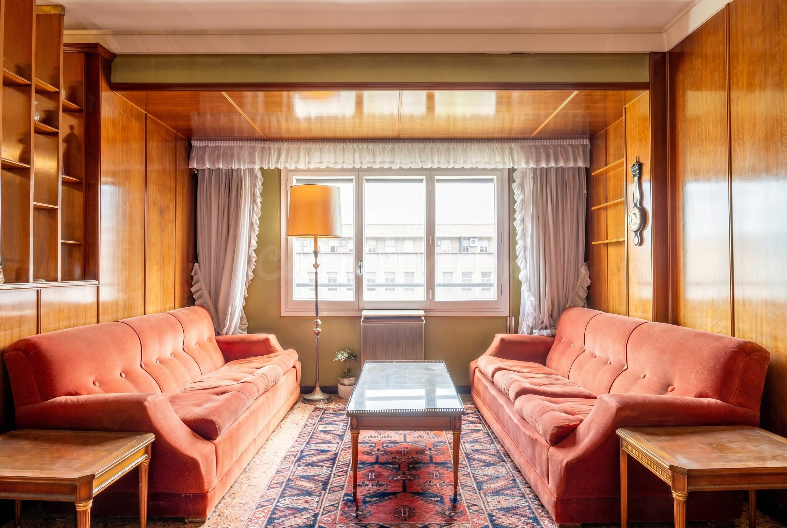Piso en venta en Paseo María Agustín con infinitas posibilid