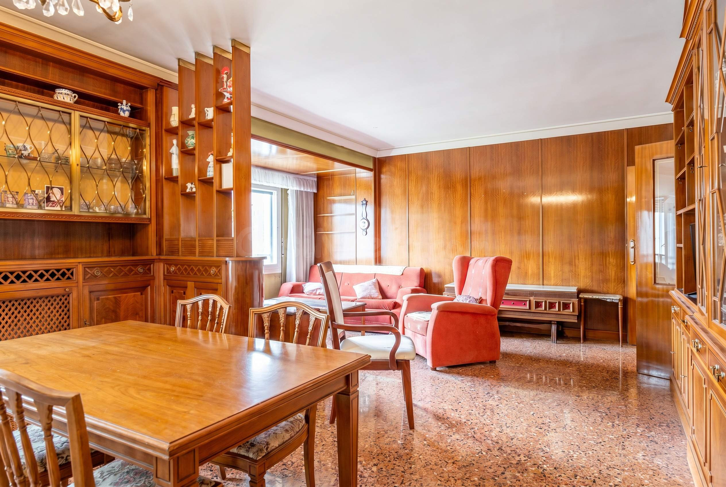 Piso en venta en Paseo María Agustín con infinitas posibilid - foto 2