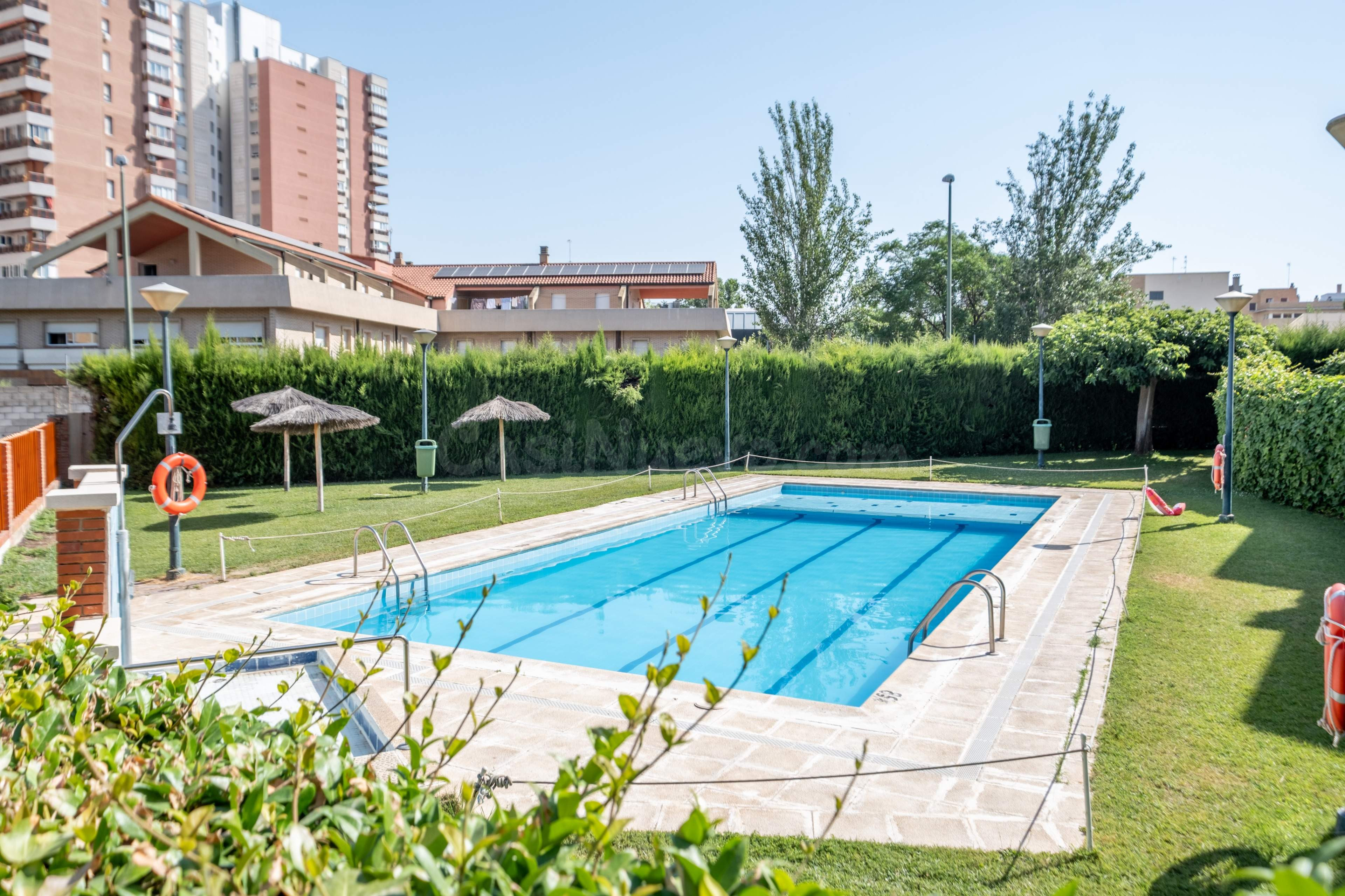 Adosado en venta en Ruiseñores, Urbanización Las Adelfas