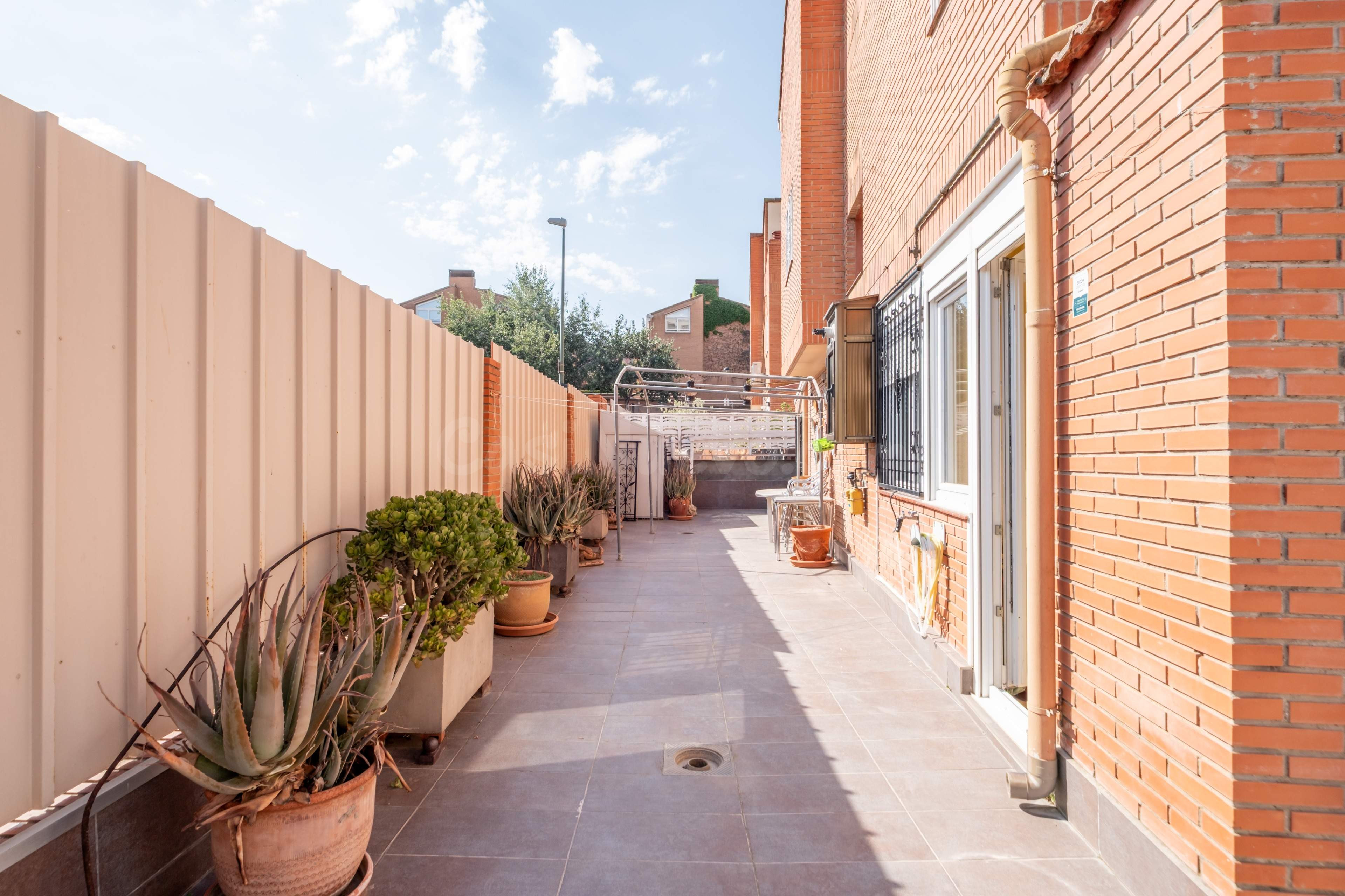 Adosado en venta en Ruiseñores, Urbanización Las Adelfas - foto 4