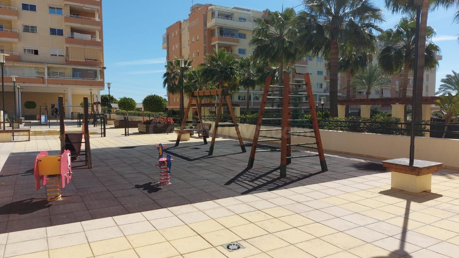 Piso 3 habitaciones 100m² en alquiler - Torre Atalaya - foto 2