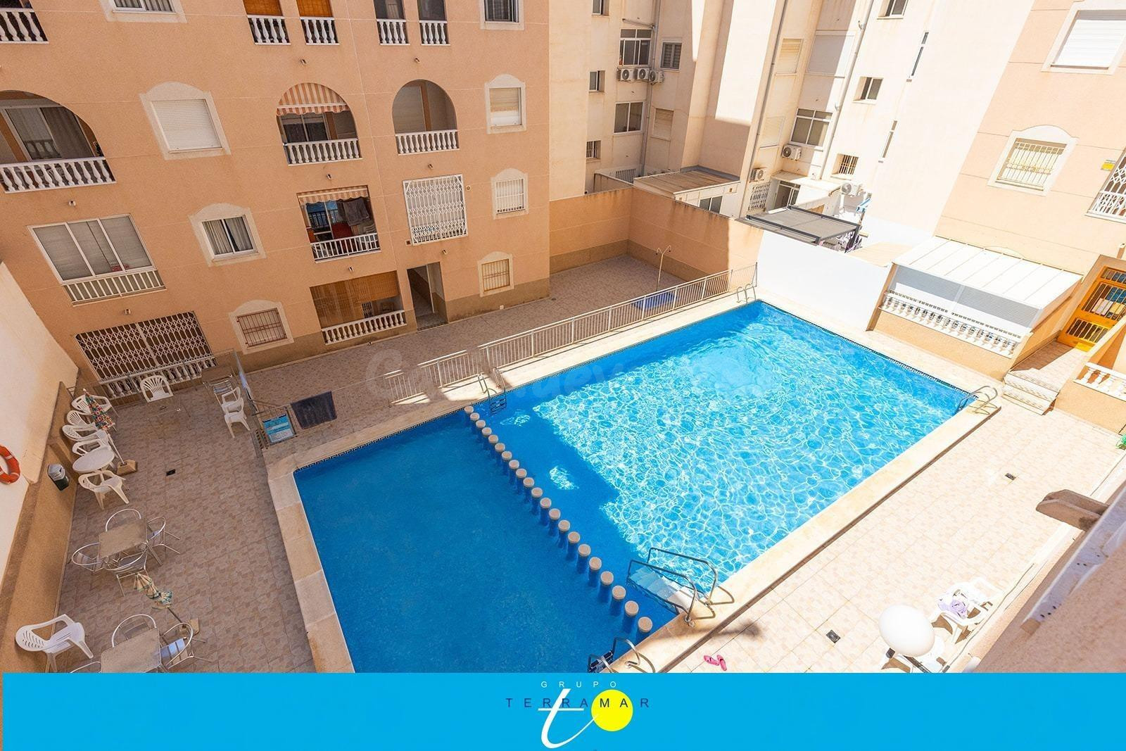 ESTUPENDO APARTAMENTO CON PISCINA COMUNITARIA, IDONEO COMO V - foto 2