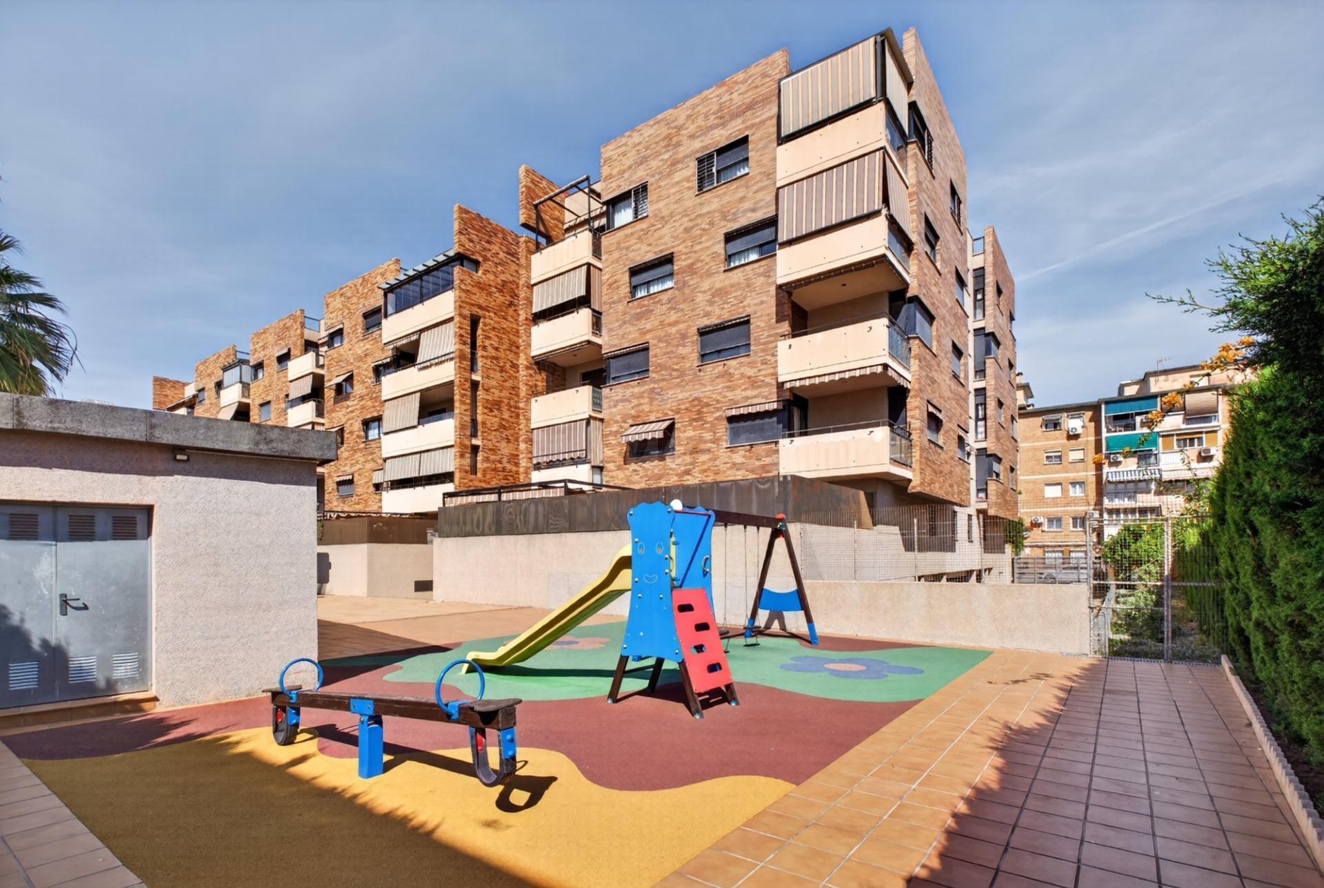 Tu nuevo hogar en Málaga: luz, amplitud y comodidad en un en - foto 3