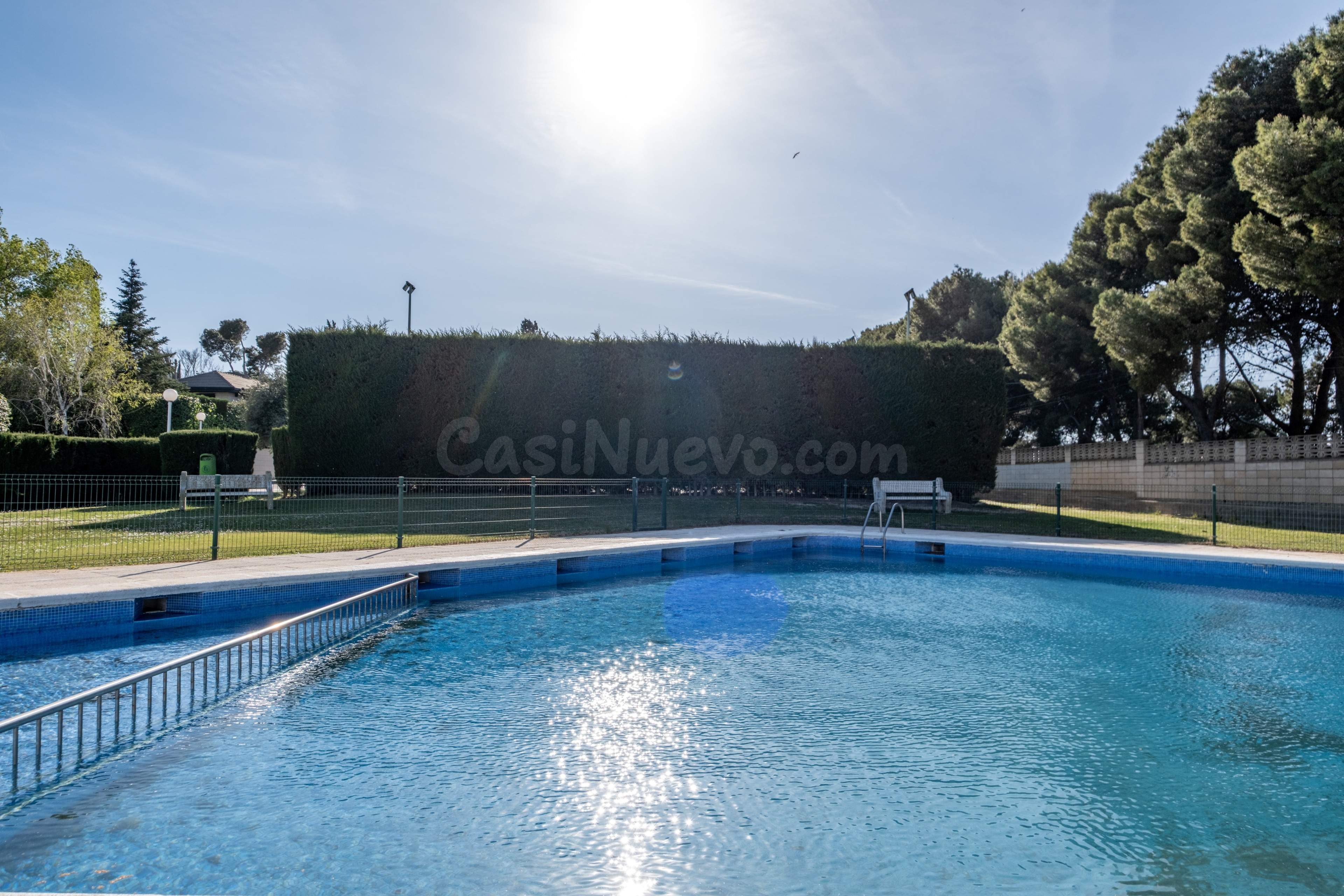 Exclusiva Parcela de 1868 m2 en Urbanización Torre Barajas:  - foto 3