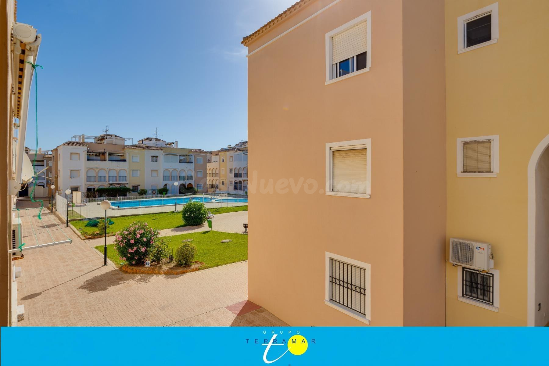MAGNIFICA VIVIENDA CON PISCINA COMUNITARIA Y JARDINES, IDEAL - foto 3