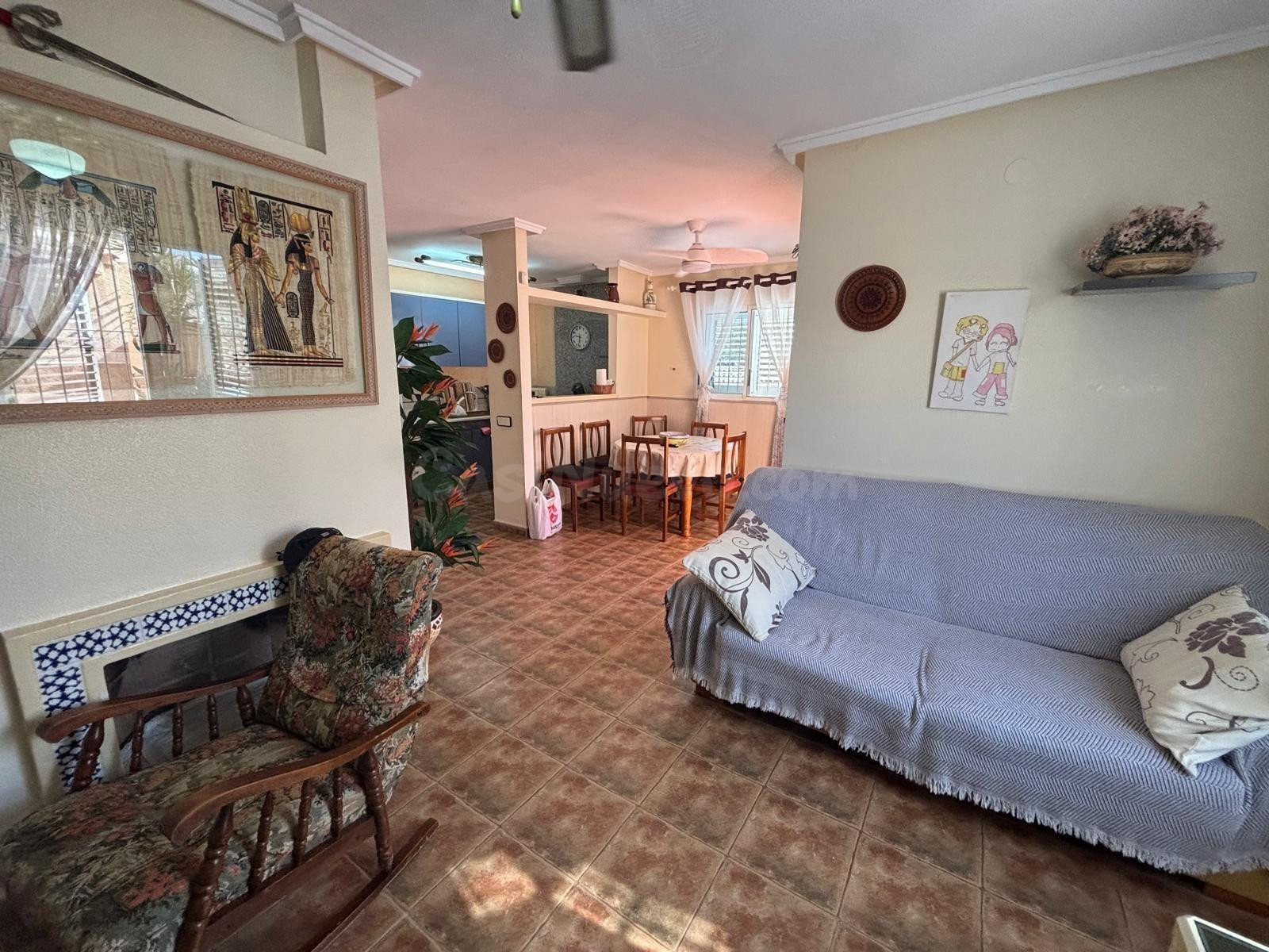FANTASTICO ADOSADO DUPLEX, CON PISCINA COMUNITARIA Y GRAN TE - foto 5
