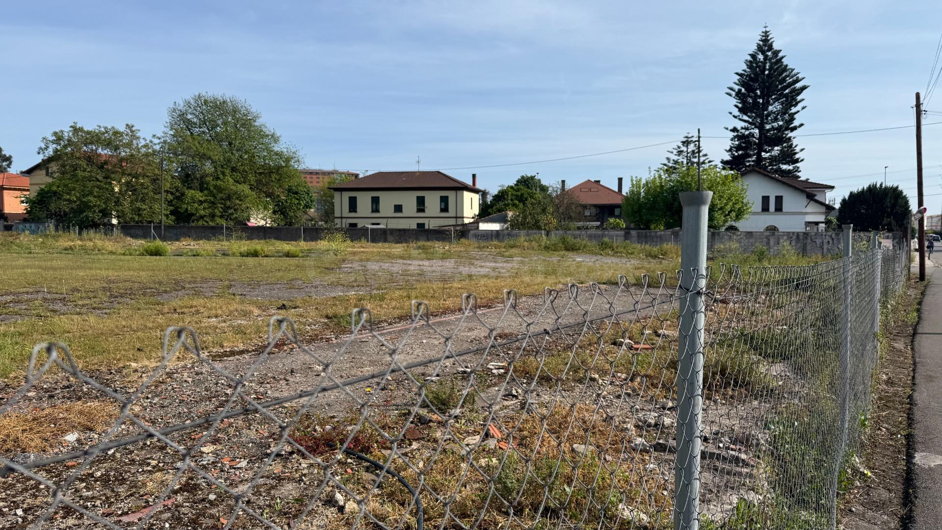 Terreno urbano 11225m² en venta - Jove - Veriña - foto 4