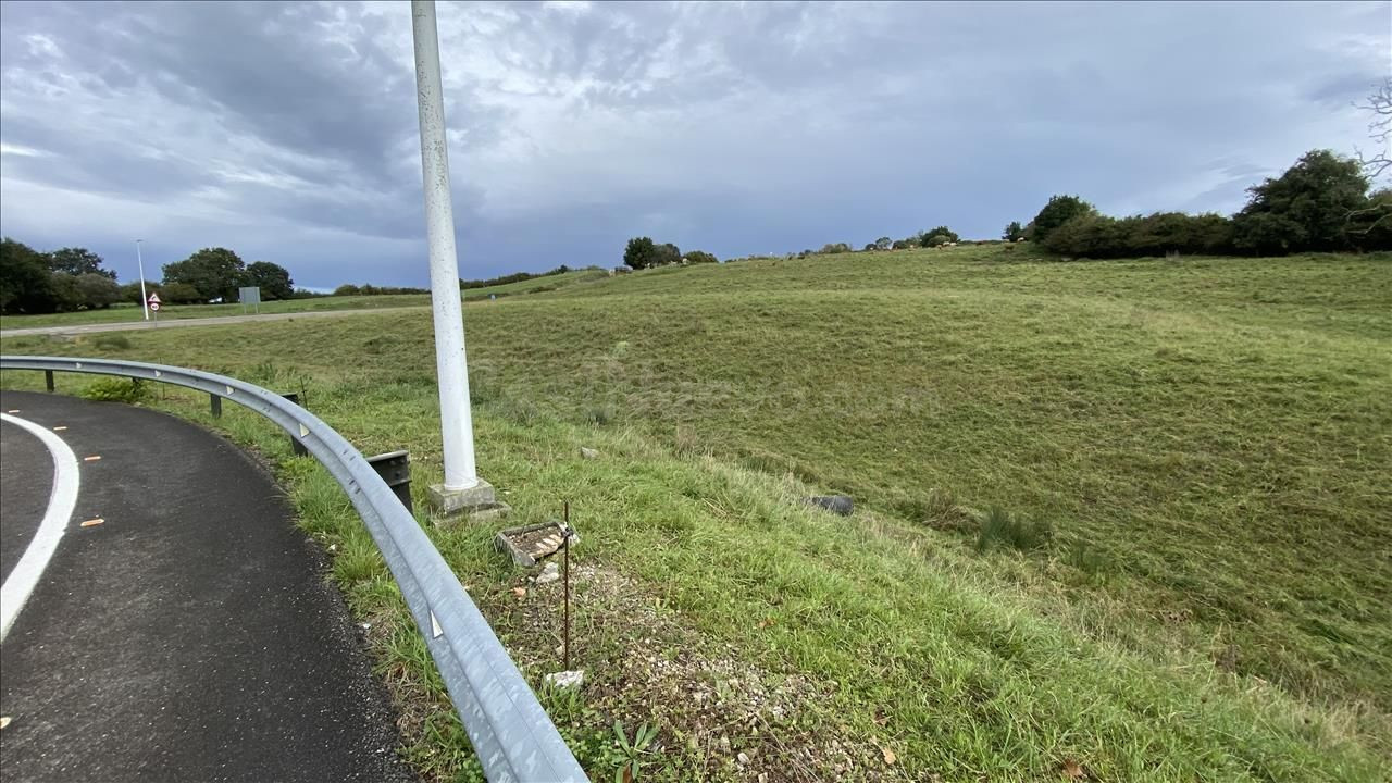 Piso 1530m² en venta - Costa de cantabria - foto 4