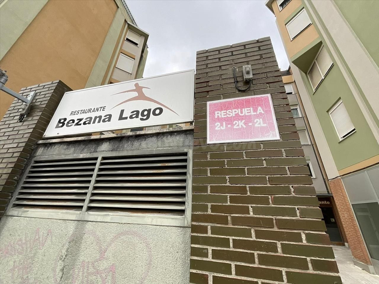 Local comercial 238m² en venta - Santa cruz de bezana - foto 4