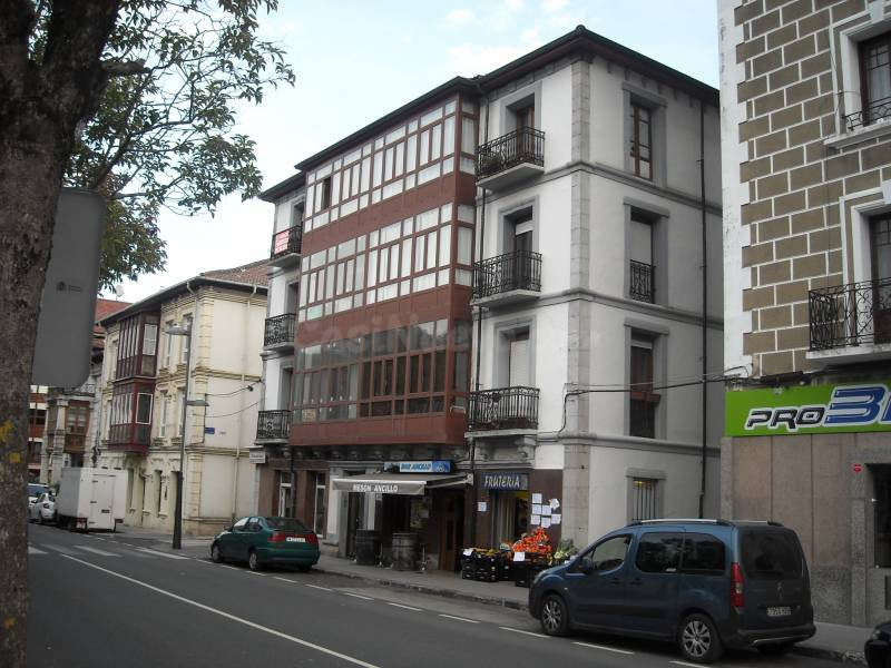 PISO CENTRICO EN RAMALES. - foto 4