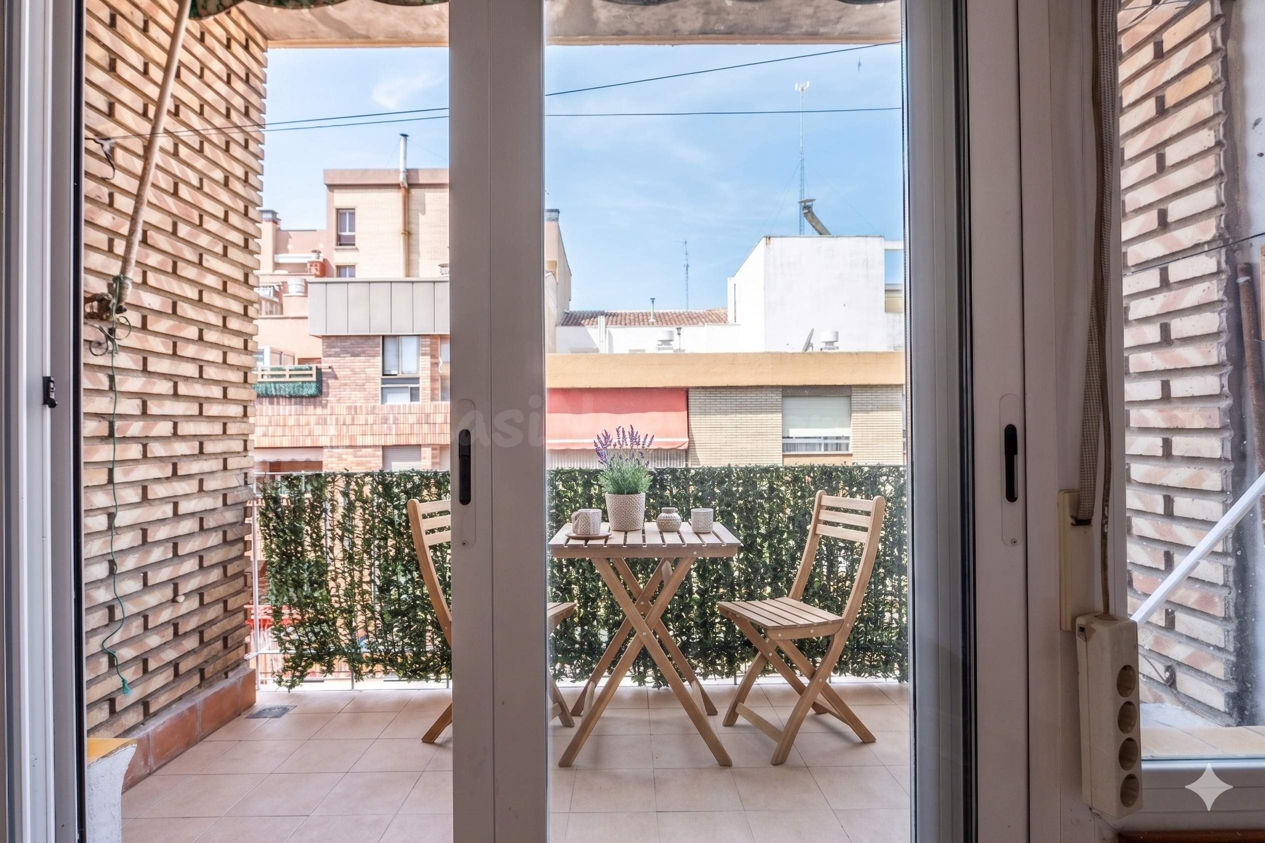Piso en venta en Lacarra de Miguel: tu lienzo en blanco en u - foto 3